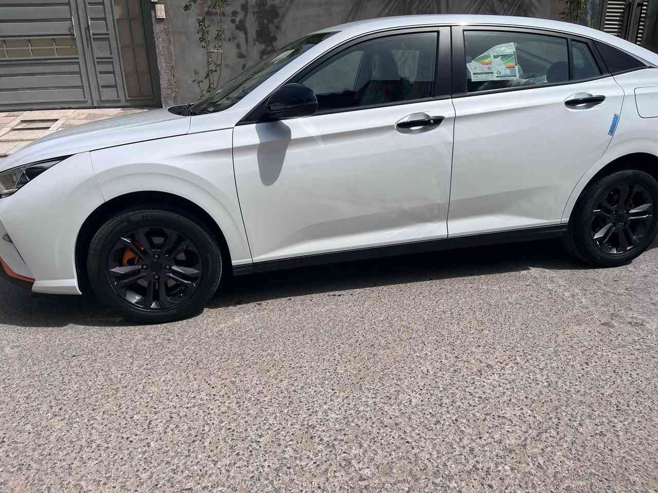 السلام عليكم احبتي
دونغ فينغ شاين 2025🚗

صيني للبيع🇨🇳

مواصفات 🔴

كشنات جلد 3الوان اسود ابيضّ برتقالي 

تحكم ستيرن جهتين 🚗

السيارة جديدة كلش 🚗

كير اوتماتيك 🔴

تايرات الوكالة 🔴

السيارة بحالت الزيرو بنيد مامفتوح 

سبير والعدة مامفتوحات من الشركة 🔴

اشاير بل مري 🔴

اضائة زنون 🔴

عدد البصمات 2️⃣ 

بصمة باب السائق 🔴

ماشية23الفkm

AUTO HOID🔴

شركة ليث العبيدي 

الرقم ***********

***********

مكاني بغداد العبيدي 📍
السعر (107)وبيها مجال 

ملاحضة :بيها بارد الباب السائق و الخلفي و شبر بل جاملغ الخلفي
