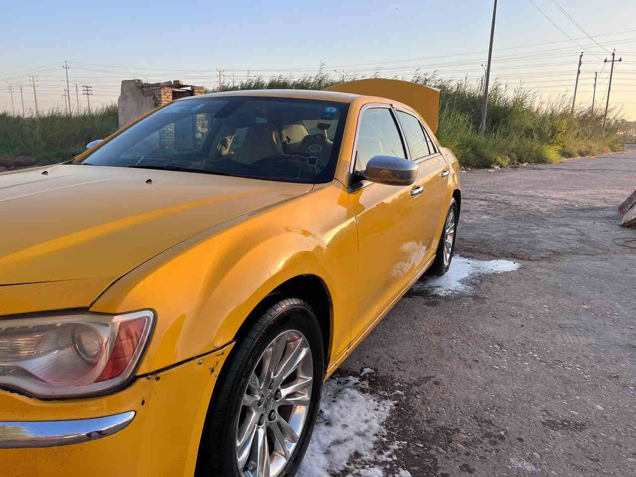 كرايسلر
للبيع اوباما 
سيارة جاهزة حدادة تخم تاير 
تحويل مباشر 
محرك مبدل بي بطله 
سيارة فول مواصفات للاخير 
موديل 2012
فول تحكم 
محرك هيمي 5700
السعر130
مكان ميسان 
***********
والسونر باخر صورة كلشي موضح
