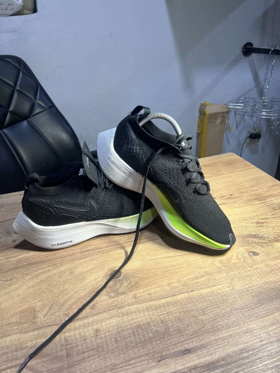 اصلي وكالة شبه مستخدم
قياس ٤٢ طول القدم ٢٦.٥ يلبس ٤١ 
٢٥ الف على اول تم + رقمك وعنوانك 
توصيل ٥ الف


**إذا كنت صاحب هذا الإعلان وتريد حذفه لأي سبب، رجاءا أرسل رسالة إلى الدعم الفني**