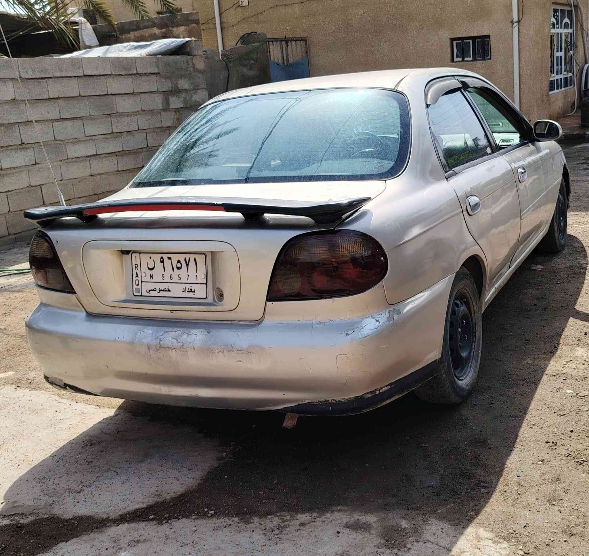 السلام عليكم سيفيه موديل 2000للبيع المحرك الف وستميه السعر40وبيه مجال مكان السياره ديالى بعقوبه اتصال على الراقم ***********
