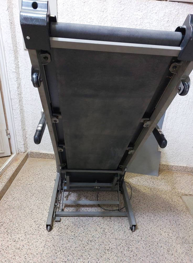 جهاز جري بالة حجم كبير للبيع السعر 100 جهاز نقص بي الماطور عاطل ابيعة كوم حديد للاستفسار *********** عمارة, ميسان
