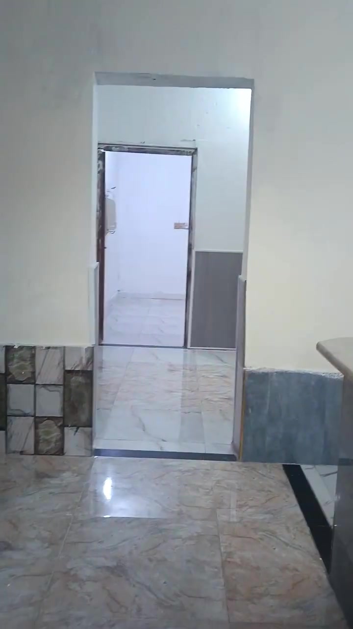 السلام عليكم
بيت للايجار شموخ الثانيه نزلة مول الكوخ
قريب عل الحسنية سيد طالب وقريب عل مدرسة نبي رحمه غرفه صاله مطبخ الإيجار 250الف
تصل عل راقم ***********
