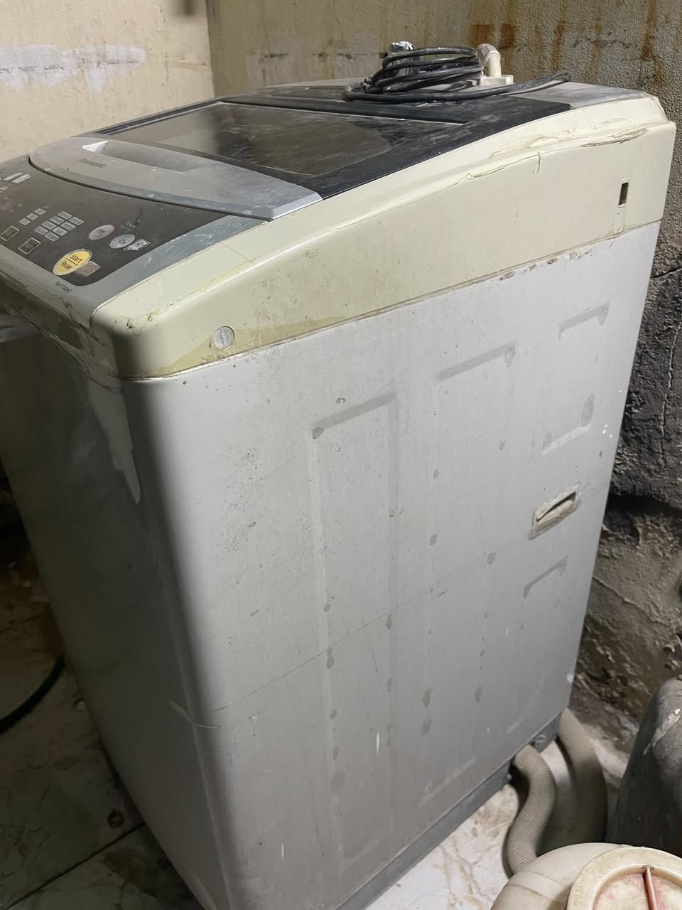 غساله اوتماتيك نوع باناسونيك حجم 14 كيلو شغاله الوجبه الأولى عنواني دوره ابو دشير الاتصال على الرقم ***********
