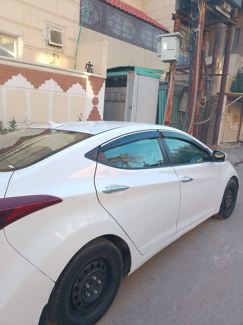 مستعجل عل بيع
النترا 2015 فول عدى البصمه بغداد باسمي
مكينة كير صدر تبريد تايرات مكفوله
السونار مرفق مع الصور 
***********
108
