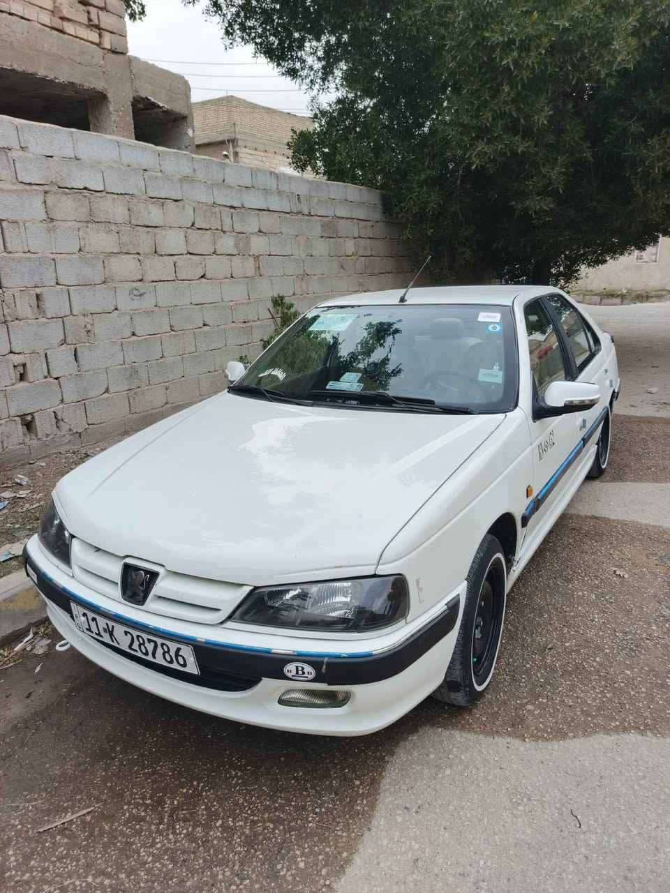 يا الله سلام عليكم بيجو بارص مديل14 خصوصي رقم انكليزي بغداد السياره مواصفاتها حلوه اشاير مري كشنات مال ياباني كهربائيات متحركه تبريد ثلج لايت زنون يعمي العين السياره بيها مواصفات حلوه مصبوغه فقط للجماليه مابيها ايي ضربه غير الجاملغ الايسر  ضربتها جاملغ الايسر والسياره مثل مشوفوها بعد احله من الصوره من تشوفها السعر مال بيع ٤٥ مكاني كربلاء حي العسكري ***********
