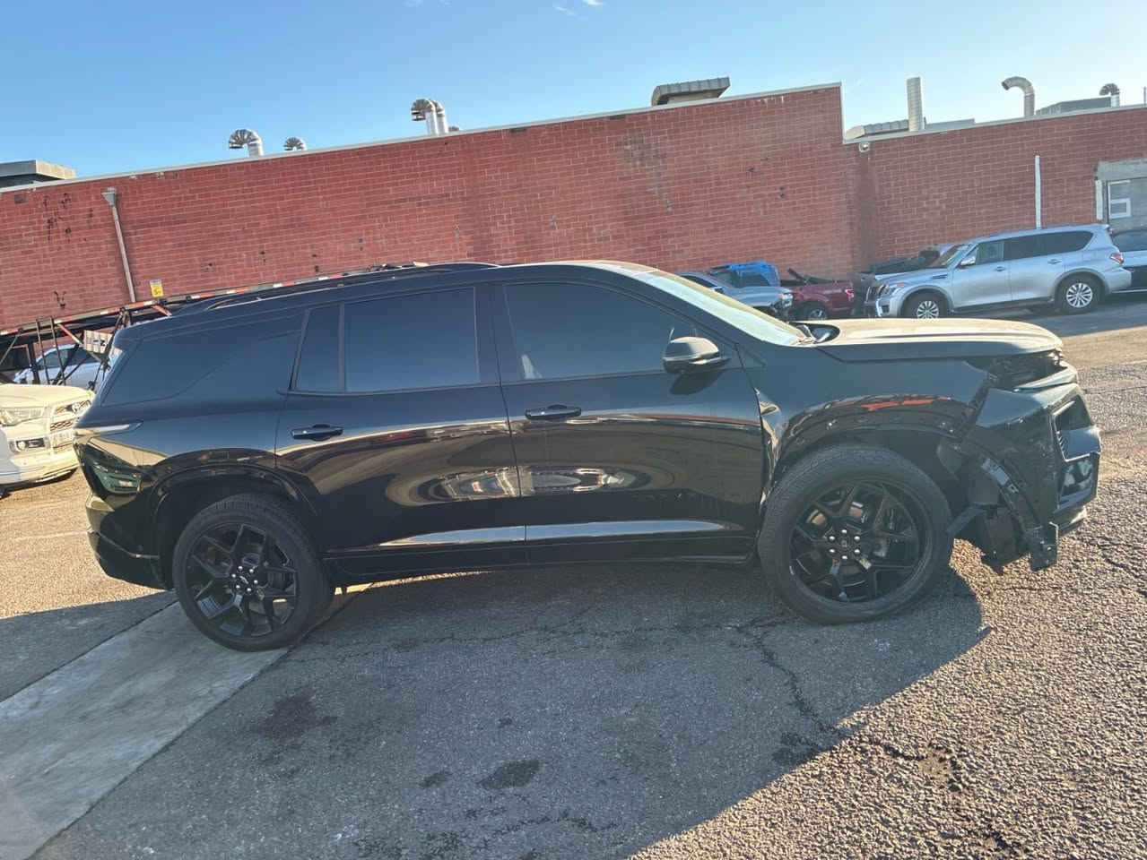 ترافيس rs 2025
فول مواصفات 1/1 غنيه عن التعريف 
واصله مينا ام قصر 
تكدر تدخل حره او كتاب شهداء 
سعرها 320 
***********
