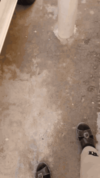 السلام عليكم سايبا 2011   تخم تاير جديد 
كهربائيات كلها شغاله (السياره جديد مال بيت ايد وحده) تبريد تدفئا شغال السعر (38)وبيها مجال للستفسار اكثر اتصال على رقم *********** مكان السيار موصل جانب الايمن
