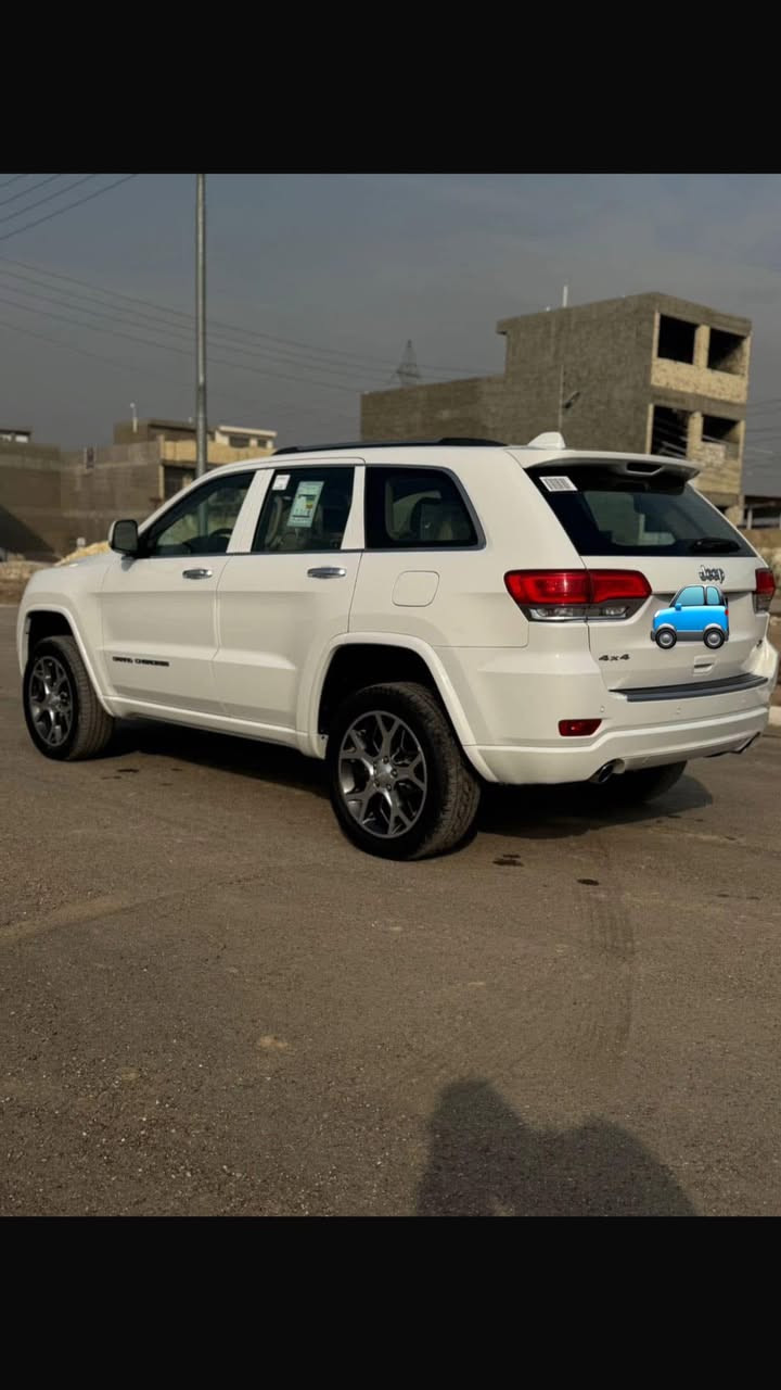 للبيع جيب 2019 خليجي اوفرلاند يعني 1/1
6سلندر مكفولة ماعدا بارد باب قليل رقم بغداد انكليزي بسمي 
الموصفات 
بنراما 
3 شاشات 
جكات تصعد وتنزل
كشنات جلد تدفئة ونبريد 
رادار  خلفي وجانبي 
مري شفط ونقاط عمياء 
بصمه تشغيل عن بعد 
نظام اقتصادي 
صندوق شفط 
تحديد مسار 
ماوس 
توقف ذاتي عند الاقتراب 
تحكم ستيرن وتدفئة 
معروف موصفات اوفرلاند فول 
السيارة بيهه منظومة زنون 
ماشية km100
السعر 285 الرقم ***********
