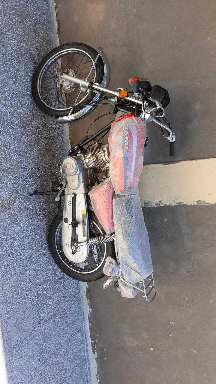 سلام عليكم دراجه للبيع  تعمير صار كم يوم من معمر شاصي وراق 2014  المكان المجر الكبير وهاذه رقمي ***********
