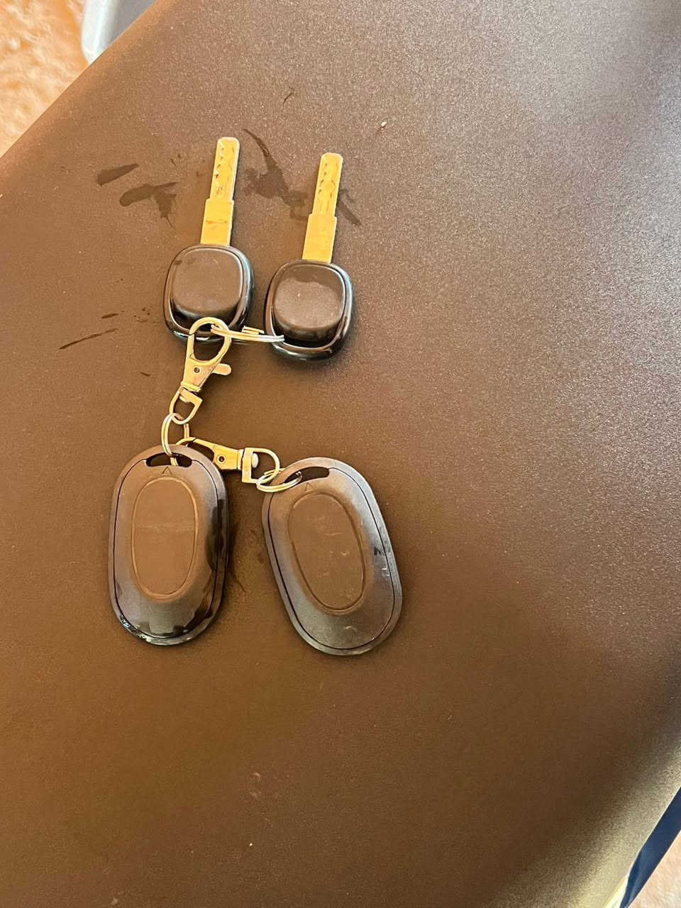 سلام عليكم شباب دراجه شحن البيع زيرو زيرو غير مستخدم  غير مستخدم ولا  يوم  دراجه عالميه الله شاهد  كلها كامله مكمله كل تقص وعيب مابيها امانت الله  تجي مواصفات عالميه
دراجه بارحه اخذتها وصل المعرض موجود 

الموديل2026 
النو ع سكنس الملكيه 
البطاريات 6 دبل
التحويلا ت1.2.3
السرعه 65 حقيقي يعني 
تشغيل عن بعد 
جهاز انذار السرقه 
بصمات 2
سويجات 2
قفل ستيرن +قفل بصمه 
لونها كلش مميز 
كشن سياحي  VIb
نضام ABS
نضام USB
نضام R رجوع الخلف
طارات جبلي 
بريكات دسكات دهن 
أطارت جوبلس 
لدات اماميه وخلفيه 
اسطابً لايت 
شاحنه ذات شحن سريع ويقاف ذاتي 
اشاير رباعيه 

اي استفسار اتصال 

***********

مكاني بغداد
