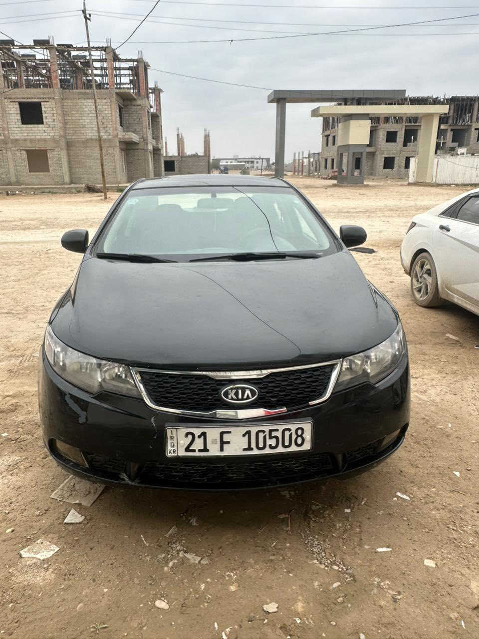 السلام عليكم
سيراتو 2013 
رقم سليمانيه 
محرك 16..  
كيرتوماتيك .. خير من الله
كامره شاشه تحكم سيرن  
سنويه جديده
بيها جاملغ خلفي  .. 
بيها محلاحظات بسيطه 
مكان السياره صلاح الدين سامراء..
سعر 87$.. 

***********
