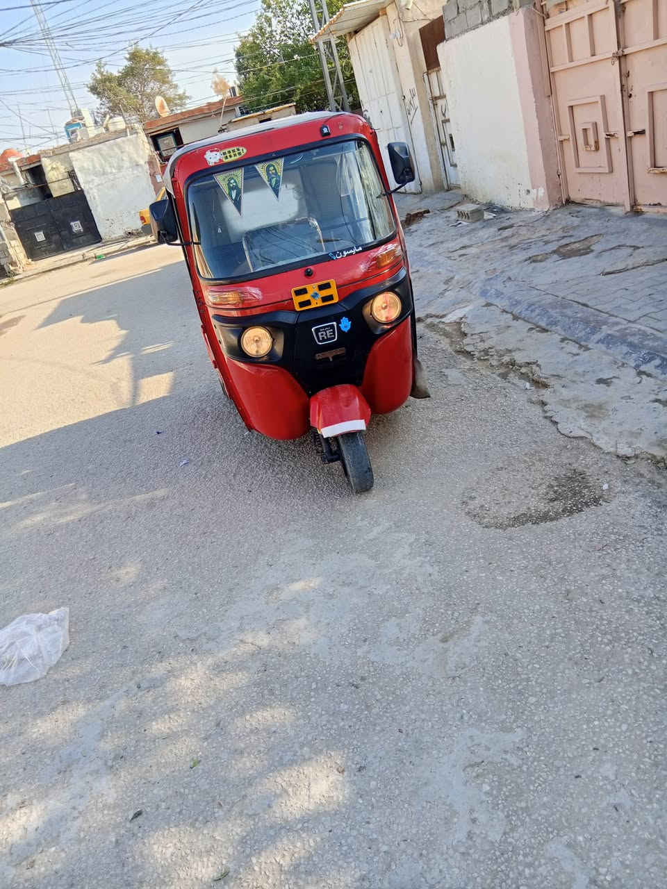 السلام عليكم تيك توك موديل 22 رقم كربلاء ومنقبه عربي بس سنويه راعيها موجود كفاله عامه عادي طخه بسيطه ماكينتها ما مفتوحه بس بيها بدايه تنقيص سعرها8600 وبيها مجال بسيط
***********
