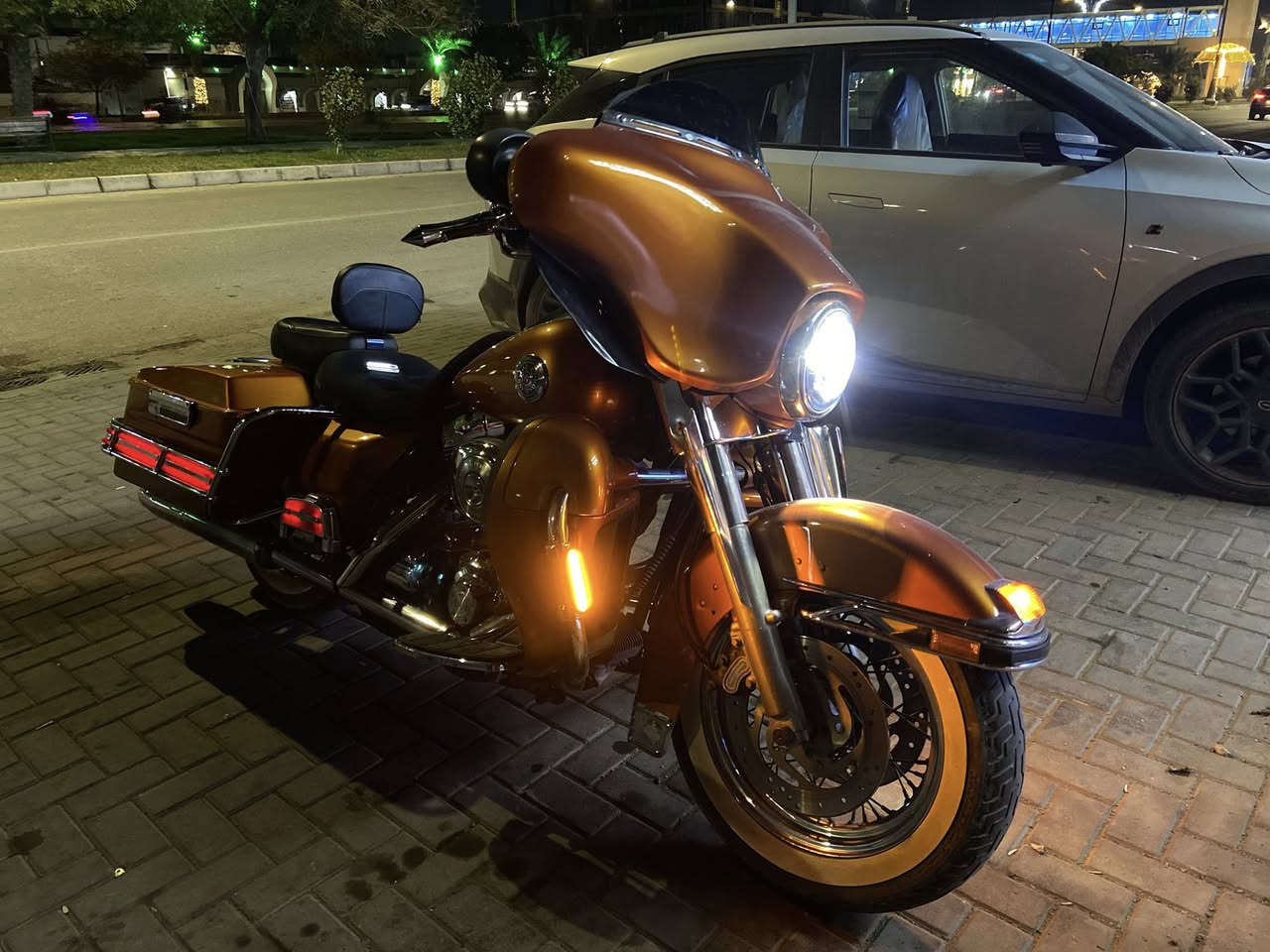 ماشاء الله للبيع هارلي ديفدسون مكينة ١٥٠٠
مكفوله كفاله عامة ادامة كاملة عليه

***********
