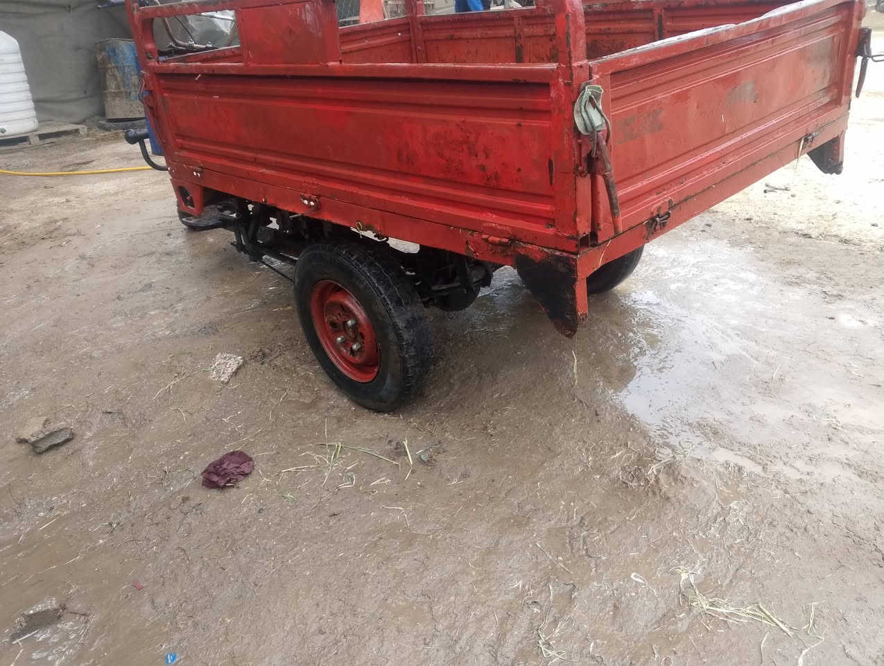 سلام عليكم صقر 2015اوراق اصولي اوراقه موجودات بس مشككات نكعن ماي ستوته مكينه تخبل اكسن وركه ركبته مكفوله بس بيه خياس بشاصي موجود بتصوير سعره 450وبيه مجال بصيط رجائن الموشراي لايجي ***********مكان ديوانه دغاره
