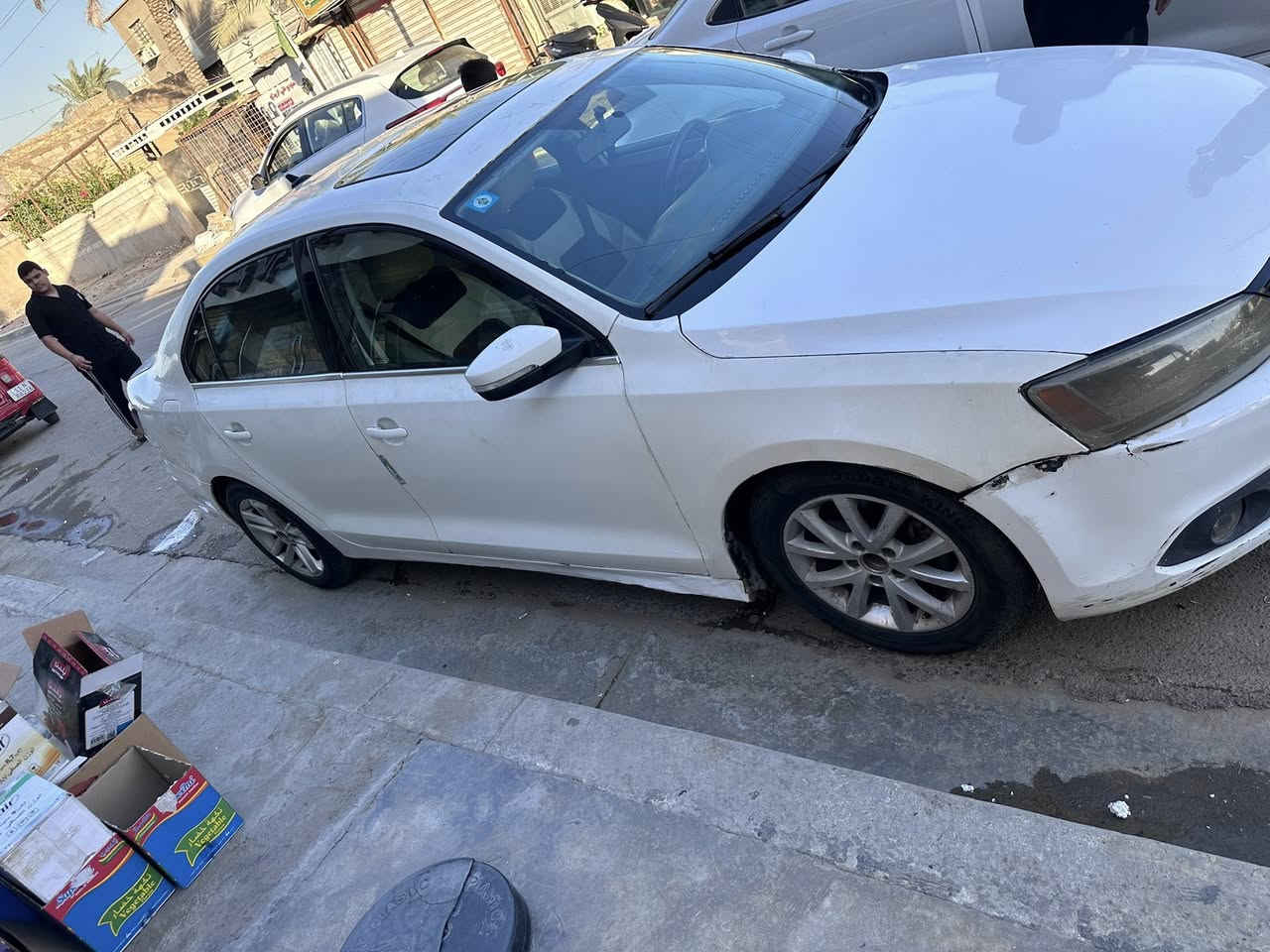 جيتا 2013 وارد امريكي
السعر 55 

5 سلندر 
فتحه اشاير مري كشن كهرباء 
مصبوغه عام وبيهه معجون بمكانات 
اشتريت هيج وابيع هيج (كشر غير مكفول)
اكفله من الكص فقط 
كير محرك جديد
شاصي ما بي شي
السياره عوزهه ترتيب 
صدر امامي تعبان 
تبريد منظومه جديده بس ذاب الغاز ابيع عاطل
والباقي شوف العين
(السياره خير من الله وترايك وين ميعجبك)

رقم بغداد انكليزي باسمي
شرط التحويل
المكان بغداد فلكة سلمان باك
***********
