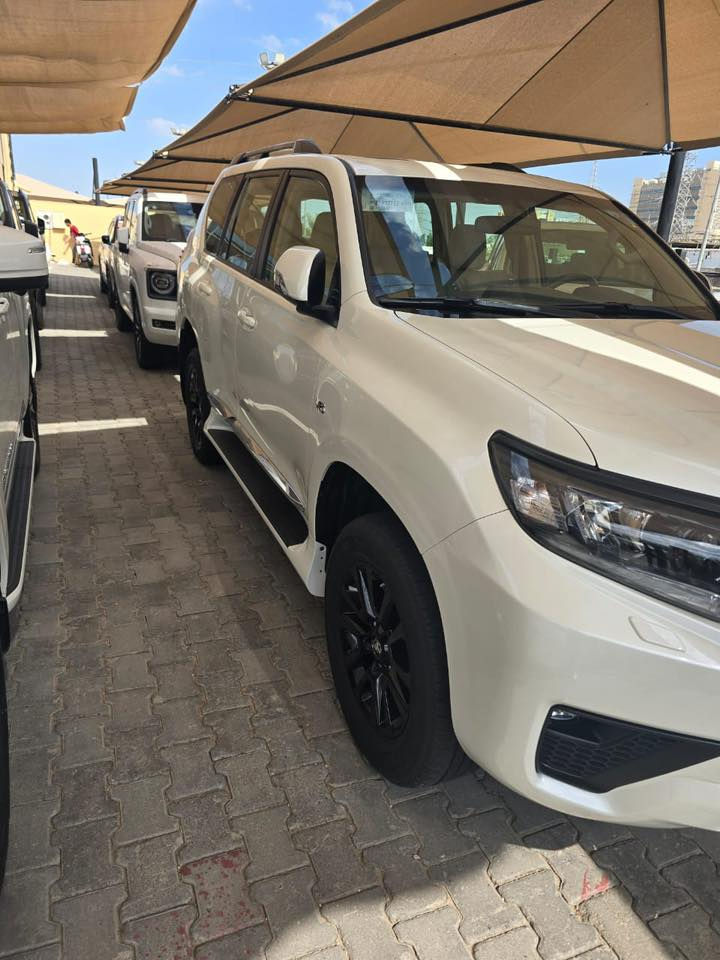 السلام عليكم
برادو موديل 2023 للبيع
رقم اربيل
TXS
6 سلندو
كشنات جلد
ماشية 45 الف
السعر المطلوب 
46 الف دولار
للتواصل :
0781 300 5973
مكان السيارة كربلاء
