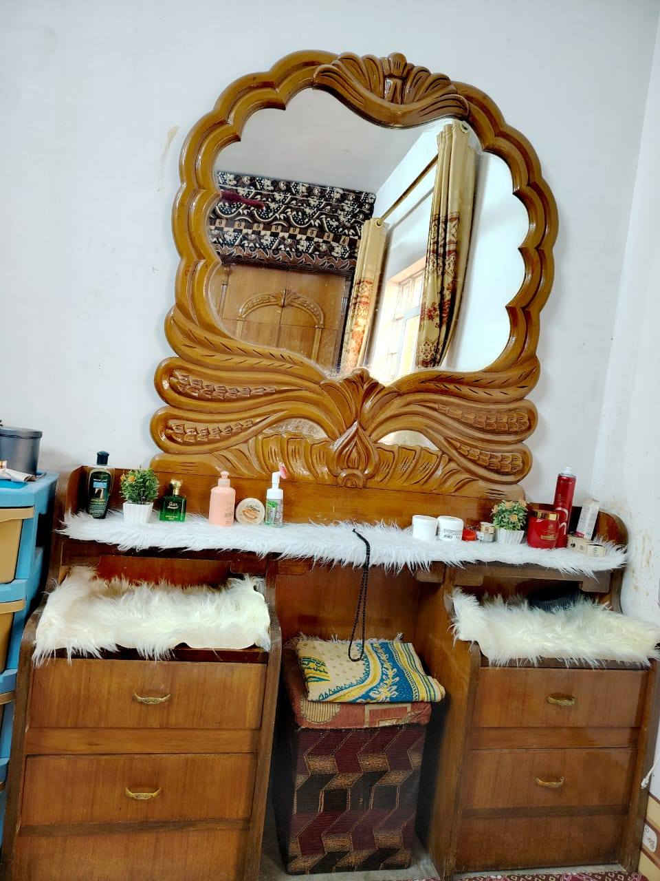 مكلف بالنشر 
الـسلام عـليكم غرفـة خشاب للبيع صاج الموصل شرط غـرفـة حلـِۈۋ‏وھّ حيل
السعر 750 الف وبيها مجال قليل
للأستفسار اكثر اتصل على  الرقم ***********
