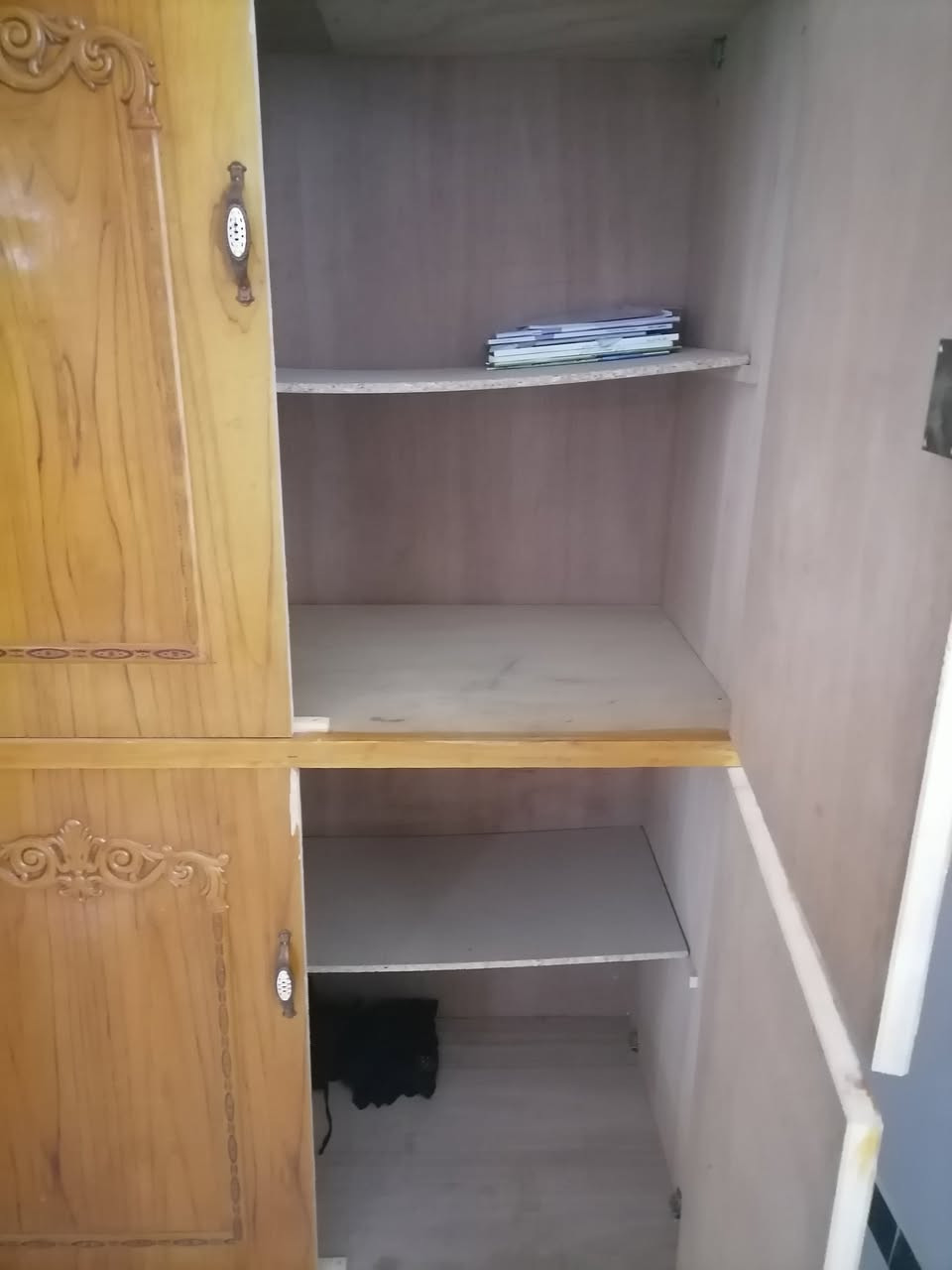 كنتور للبيع ٢٢٥
***********
