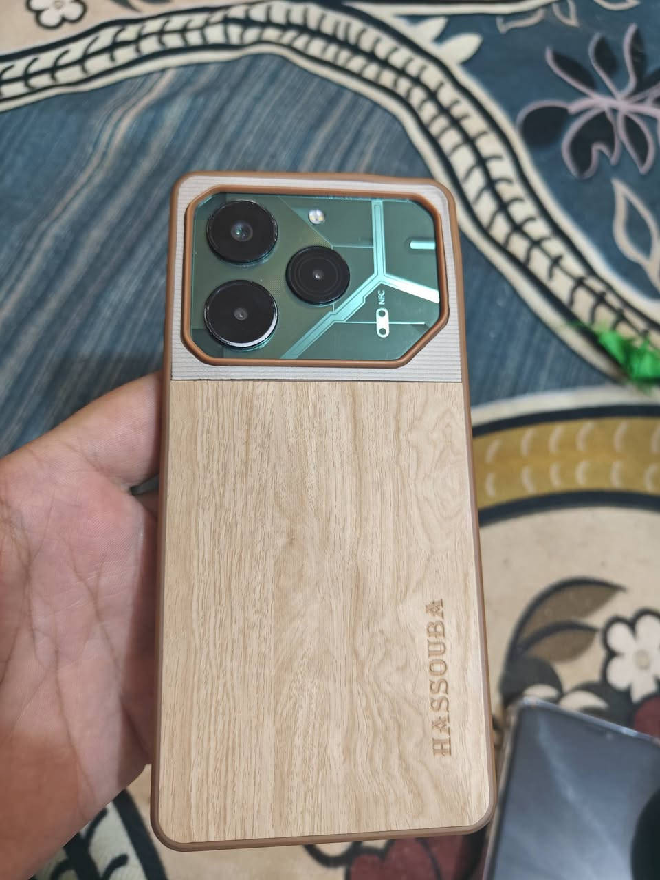 TECNO POVA 6 Pro 5G ذاكره 256 الرام 12 + 6 كاميرات الخلفيه لا تعمل باقي كله شغال سعره 170 للاستفسار او الاتصال هذا رقمي ***********
