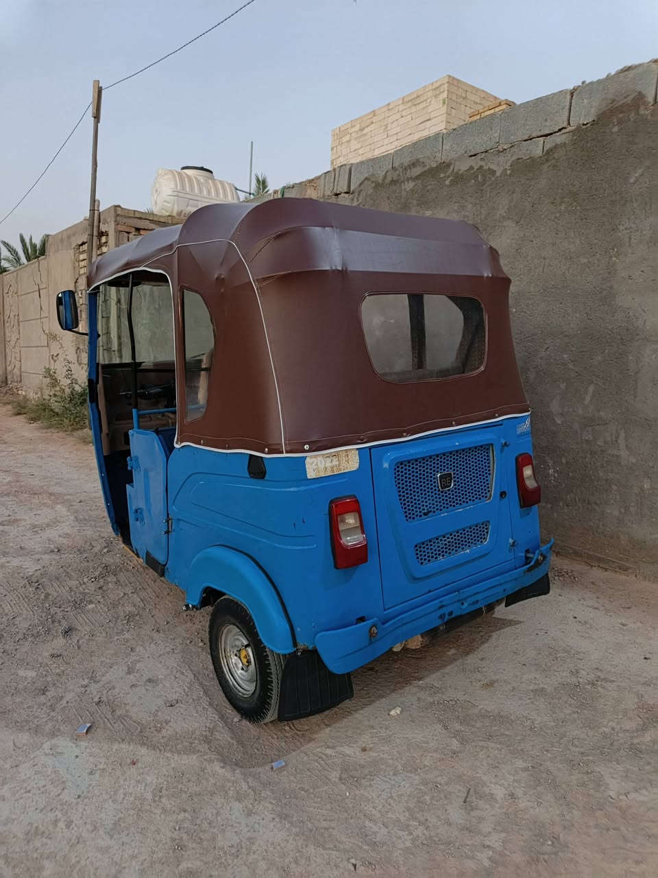 تكتك للبيع موديل ٢٢ رقم سنويه كفاله بيه طخات بسيطه مكاني كربلاء الحر سعره مناسب بيع مستعجل الشراي يتصل ***********
