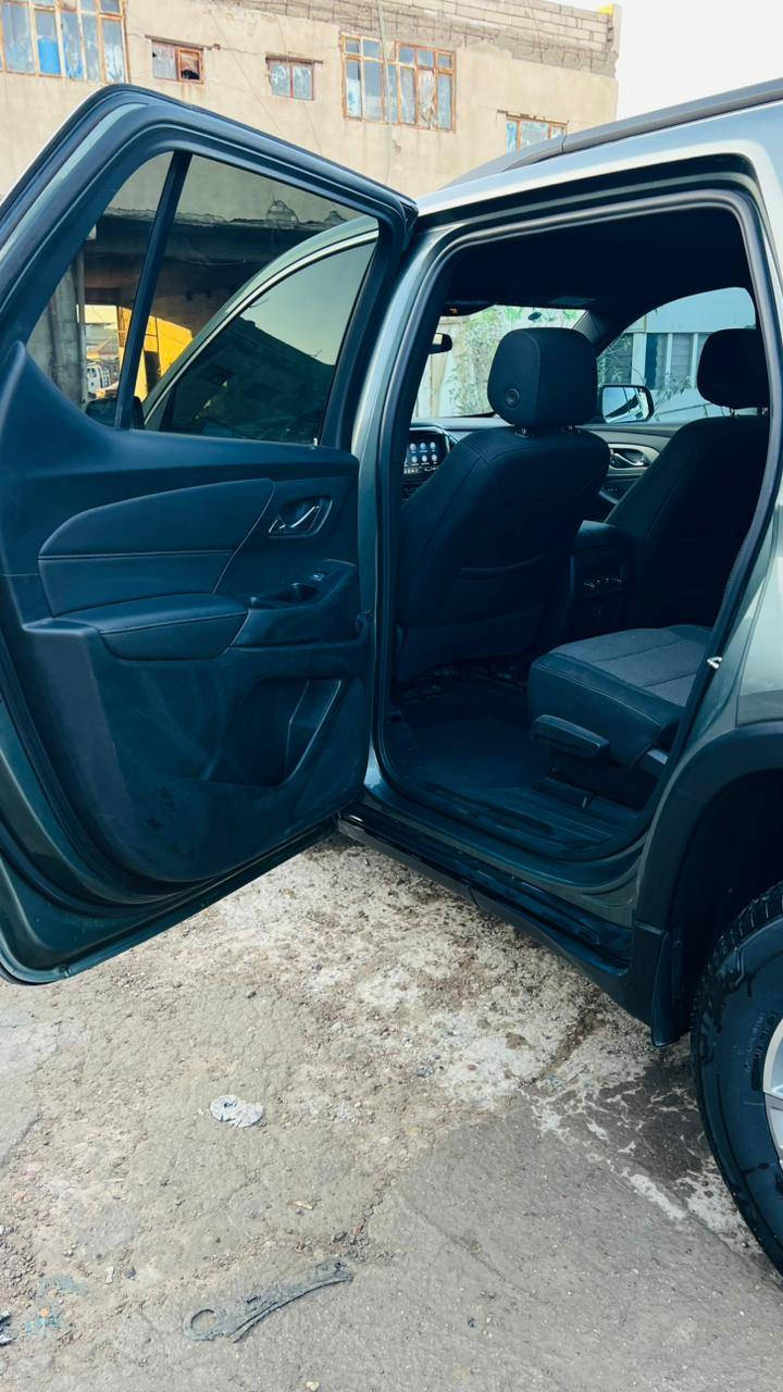 للبيع ترافلس LT كشنات منفصل كلين تاتيل بدون ضرر
فقط أجة بيه كلير من امريكا ابوب ٢ وجاملخ خلفي،،
——————————————-
♦️الـــــســعـــــر:-  230$ 
♦️نــوع الــمـركـبة:- شوفر ليت ترافلز
♦️الـــــمــوديــــل:-2023
♦️حــجـم الـمـحرك:-3.600  ستة سلندر
♦️الــــعـــــــــداد:67 الف
♦️الـــــــوحـــــــة:- حره بدون رقم تترقم جميع المحافظات
♦️الايــــربــاكـــات:-سليمة —————————————
🏅الــمــواصـــفـــات 👇
شاشة كبيرة + قاصة 
-كشنات كهربائية
تدفئه كشنات
كشنات الخلفية منفصل ViP
-تبريد 3 قطع
بصمة تشغيل 
-خمس بصمات أبواب
-تشغيل عن بعد
-جنطة كهربائية 
-لايت زنون 
-لد نهاري 
-حجاب نهاري
-أشاير بلمري
-مري قلاب عند الرجوع الى الخلف
-رادار أمامي للتوقف الذاتي + منبه 
رادارات جوانب
-رادار خلفي للتوقف الذاتي مع هزاز بلكشن
حساسات خلفية
-اشاير بلمري
______////////_______
للأستفسار الاتصال 
***********  وليد البهادلي
*********** وليد البهادلي 
او زيارة شركتنا الكائن في ميسان شارع مسقفاة صلاة الجمعة
معرض ومزادات 
وليد للوارد الأمريكي 
________^^^^^^^_________
