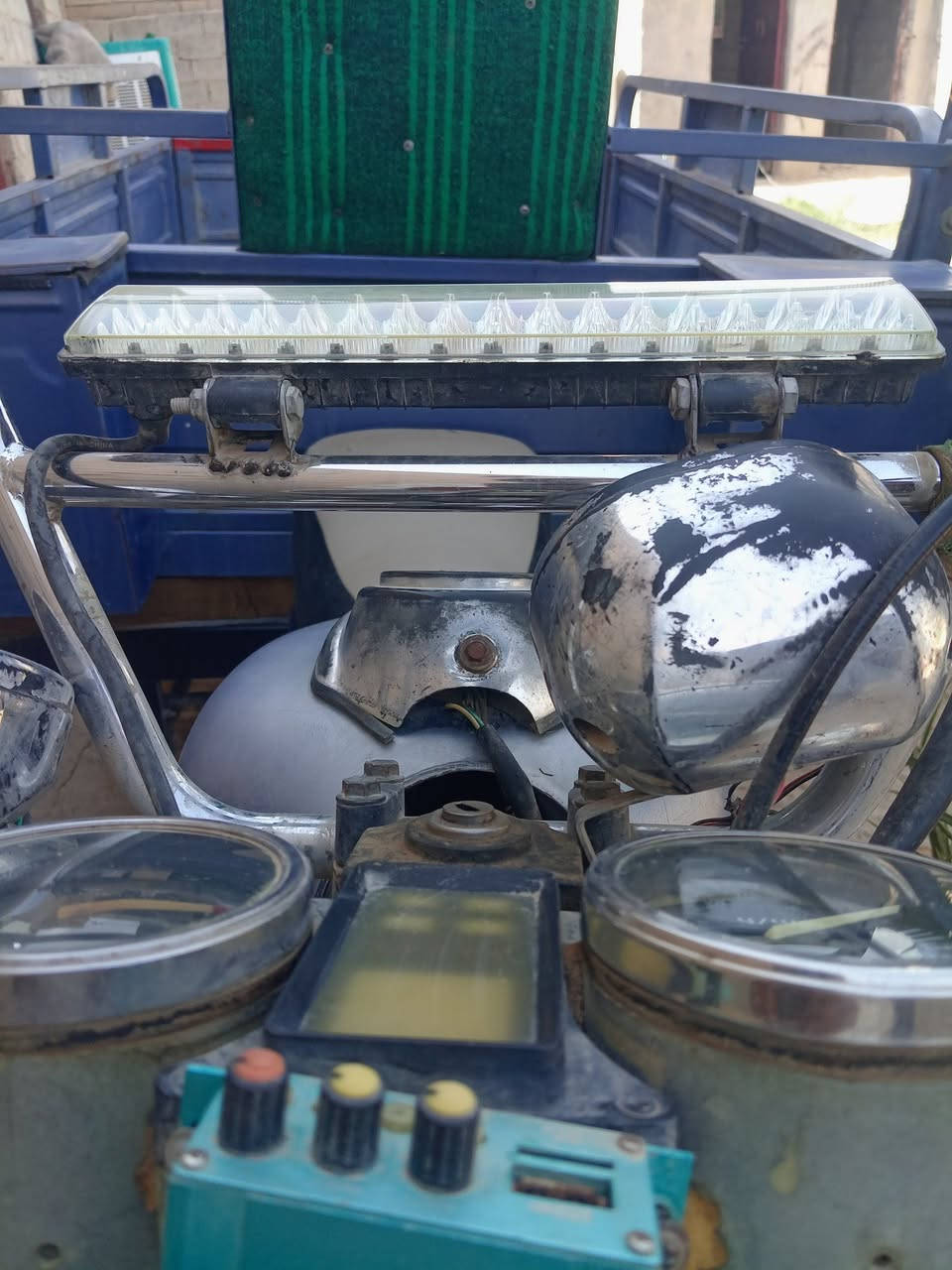 سلام عليكم

ستوته البيع موديل 18 كهربائيات شغاله شاصي ركبه كفاله

محرك موديل 18 أوراق أصوليه السعر ١٣٠٠وبيها مجال مكانها الدوانيه عفج الشراي يتصل ***********
