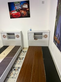 غراض شقه للبيع كاونتر عدا الاجهزه غرفه طفل وغرفه نوم مع تخم  الغراض نض...