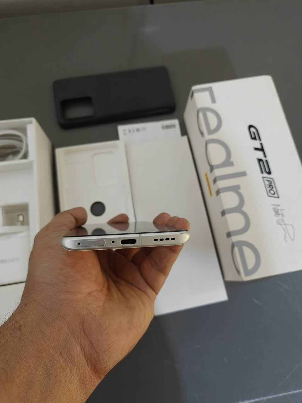 للبيع ريلمي gt 2 pro  نظافة 98% النسخة عالمية ذاكرة 256 مع كافة ملحقاته للبيع السعر 375 مجال جدا بسيط مكاني بغداد اي استفسار عالرقم *********** ماعندي توصيل
