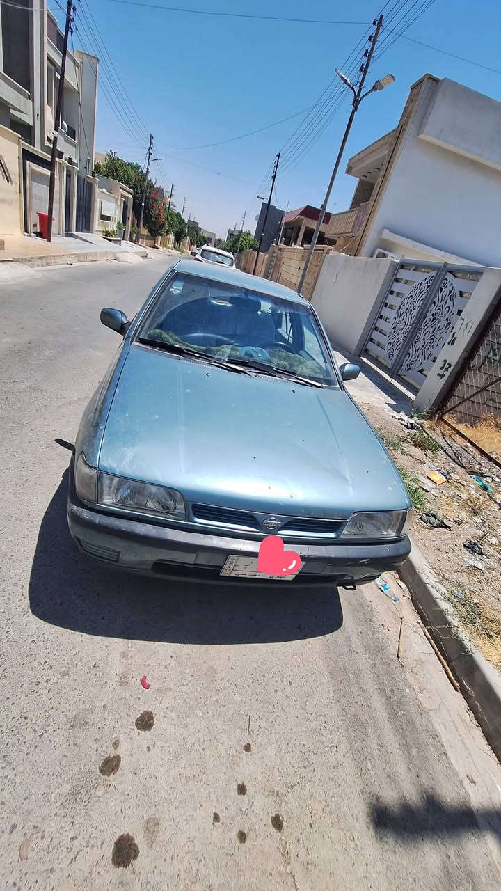 نيسان صني موديل 93 للبيع، بمواصفات ممتازة (4 جامات كهرباء). السيارة بحالة جيدة جداً، باسم صاحبها الشرعي (تحويل مباشر وبدون وكالة)، وبإصدار رقم ألماني مع كوبون البنزين. محرك السيارة بحالة الوكالة (ستاندرد ولم يُفتح سابقاً)، والداخلية نظيفة جداً.
تاريخ انتهاء السنوية 
4/8/2026
للاستفسار على السعر 
***********

