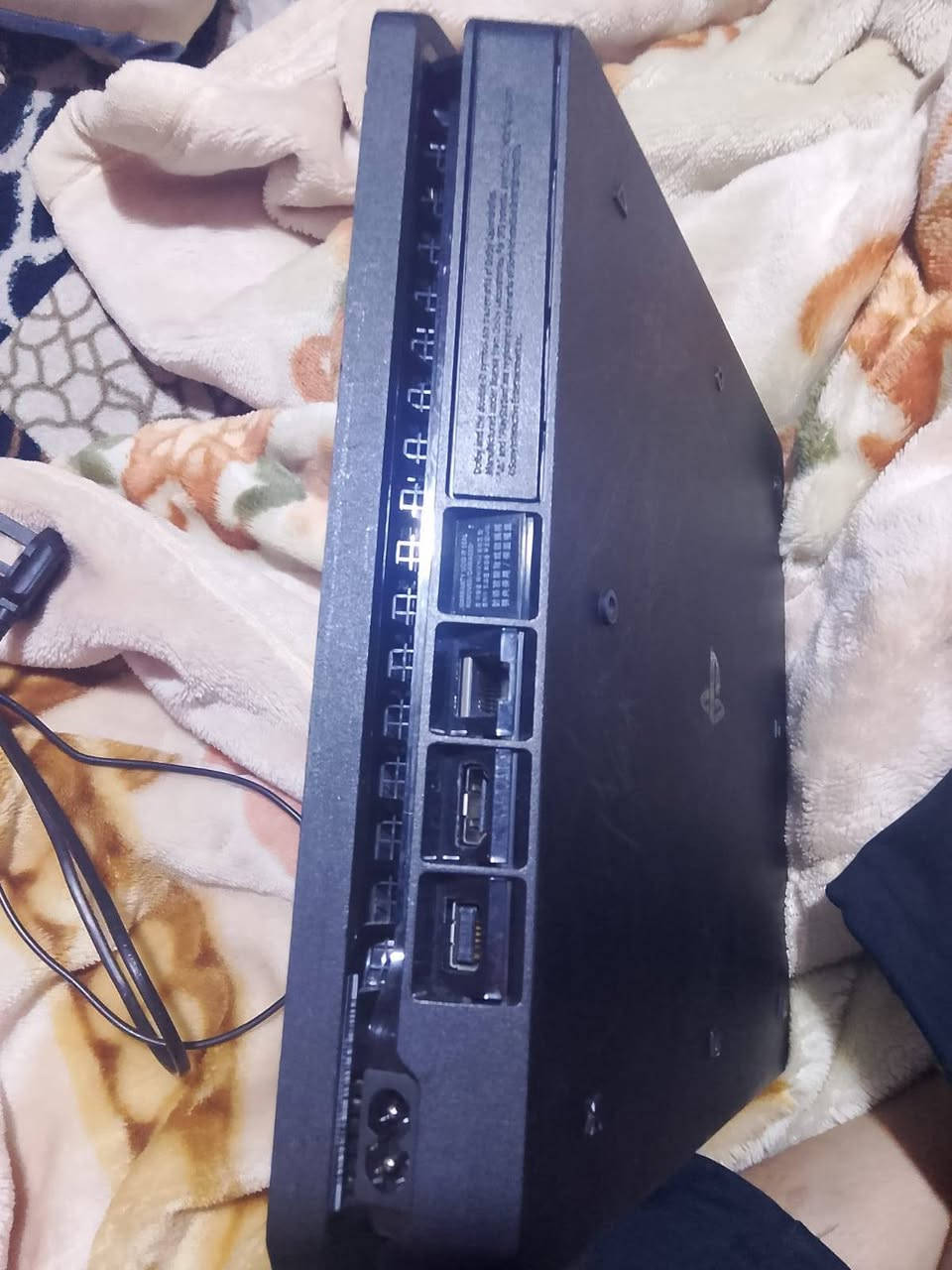 بلي فور للبيع ويا جوستك 1 لامفتوح ولا مصلح شرط الفحص مستعمل قليل جداا السعر 240 وبي مجال 

الرقم: ***********
