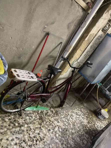 بايسكل بناتي حجم 26 بايسكل نظيف وهاذه هوه كدامكم بصوره الباسكل ياباني ابو البطاقه بل لشه سعر 100 وبي مجال مكاني بغداد حي الجهاد 

الرقم ***********
