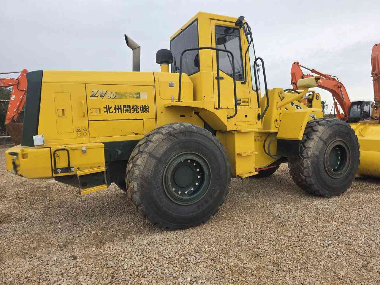 شفل كاوسكي 
حجم 80
موديل ٢٠٠٦
دخول جديد
محرك كمنز بم ونوزل
لاستفسار لاتصال على الرقم
***********
العنوان بابل جبله طريق صويره
