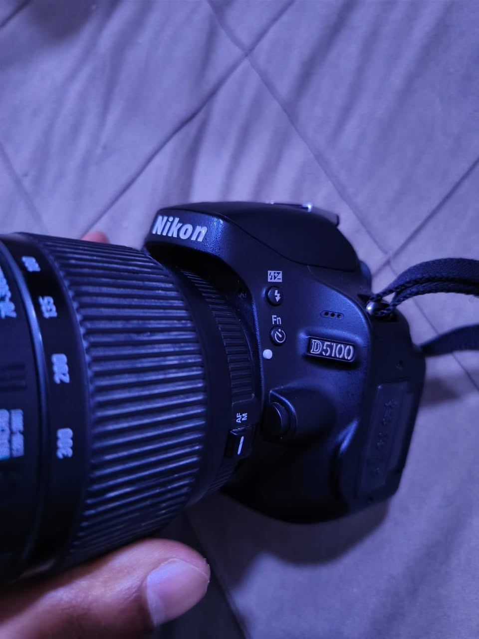 السلام عليكم 
نيكون D5100 
شتر 12k فقط 
أخت الجديده 
عدسة 7-300 
عدسة 18-55
سعر 375 
بغداد


**إذا كنت صاحب هذا الإعلان وتريد حذفه لأي سبب، رجاءا أرسل رسالة إلى الدعم الفني**