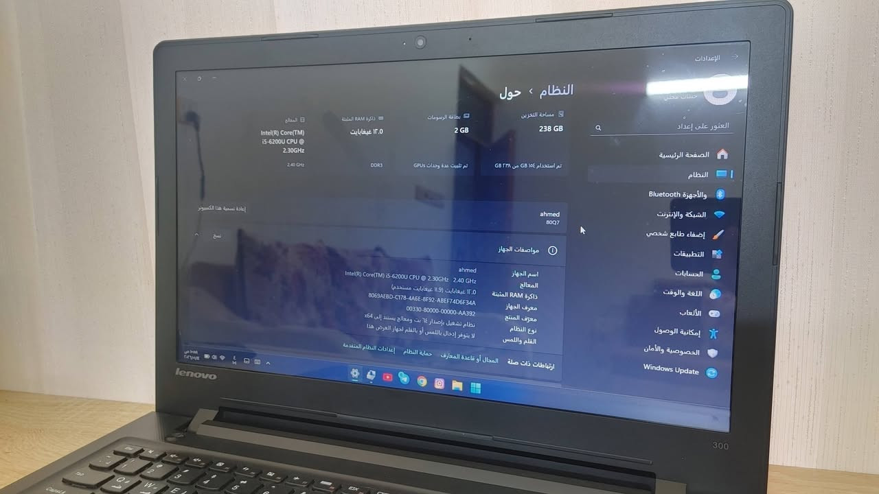 ااسلام عليكم
لابتوب لينوفو 
معالج i5 6200 جيل السادس 
رام 12GB 
هارد SSD256 لكسر سريعه جداً بدون اي لاك وتقطيع 
كرت شاشه منفصل AMD 4GB 
+كرت شاشه متصل 8GB 
منفذ HDMI 
USB عدد 3
شحن يطول أكثر من ساعتين  

مواصفاته كلش زينه وخاصه للبرامج الهندسيه حالياً منزل بيه برنامج الأوتو كاد وثريدي ماكس وسكتش أب شغاله بكل سلاسه

مكاني ديوانيه حي الحضاره  
***********
