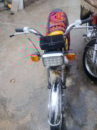 درجة مديل عشرين لبيع او مروس /نتصل 07734339497