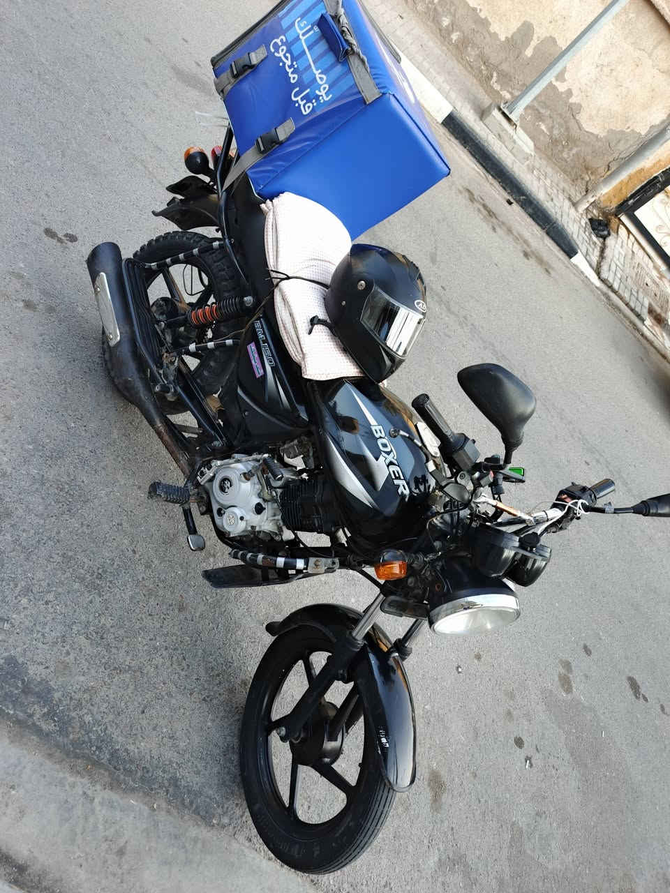 دراجه بوكسر مديل 22 دراجه سنويه ضايعه وقدمت بلاغ وكملتهه وبقت بس يم المرور ودراجه فجه طلع بيهه صوت بل محرك *********** وذا مراوس بي راني رقم عادي اراوس
