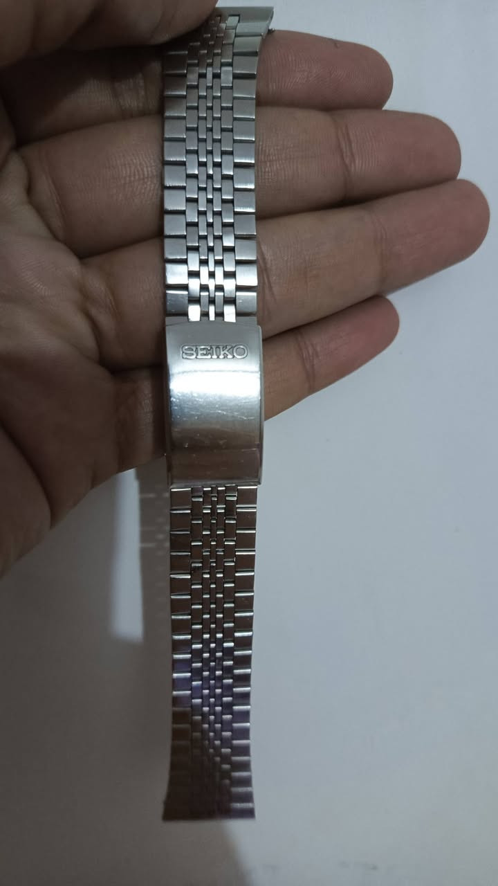 سيوره للبيع اورنيت. سيكو. فترون. رولكس. كيو يكوو. هواي نوعيات. قطع غيار المهتم يراسلني. ⌚السيوره سلستيل اصلي


**إذا كنت صاحب هذا الإعلان وتريد حذفه لأي سبب، رجاءا أرسل رسالة إلى الدعم الفني**