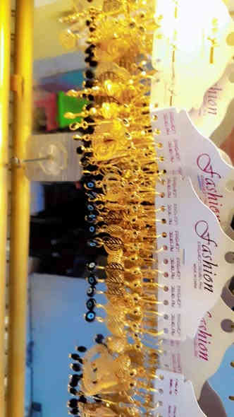 ذهب برازيلي شيله وحده القطعه ٥٠٠ دينار ٣٣٧٣ قطعه 
***********
***********
