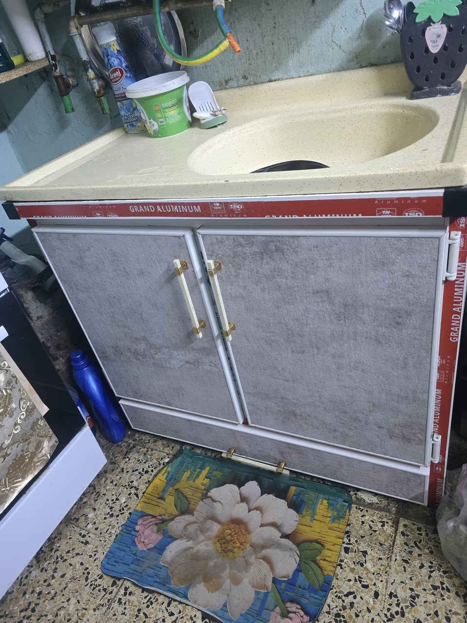 كاونتر 3قطع نظيف فقط نكسر لمرمر مالته 200مكان زعفرانيه


**إذا كنت صاحب هذا الإعلان وتريد حذفه لأي سبب، رجاءا أرسل رسالة إلى الدعم الفني**