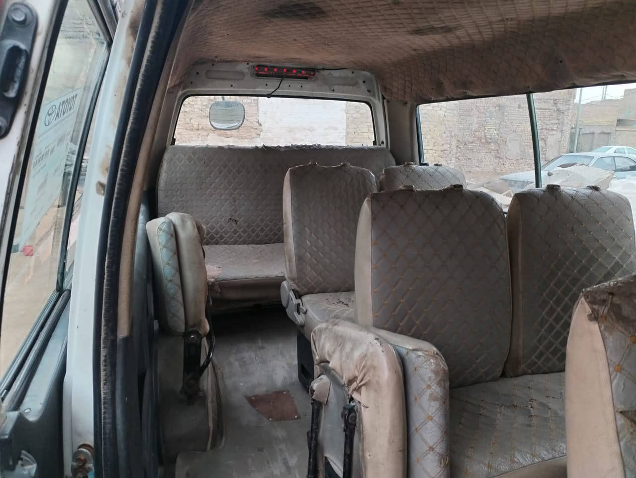 السلام عليكم اجون موصليه للبيع مديل 2014سياره حلوه مرتبه
مكينه كير اكسن مرتبات مكان السياره نجف رايدهه 30 
وبيهه مجال حك الجيه ***********
