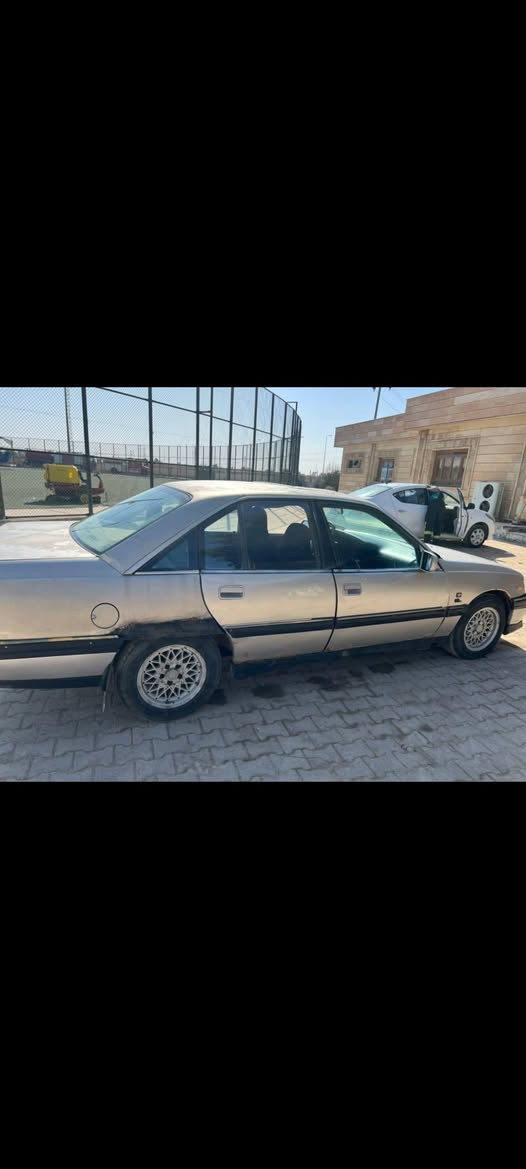 السلام عليكم. اوبل امويكا موديل 91  رقم نجف انكليزي  سنويه نافذه لل2028 بسم جاري.  كيرو محرك جيد جدا   تخم تاير. جديد مصار هواي شاده. حداديه جيده  مكفوله من الضربه  السعر 22 وبيه مجال
العنوان الديوانيه الحمزه الشرقي 
الاتصال ***********
