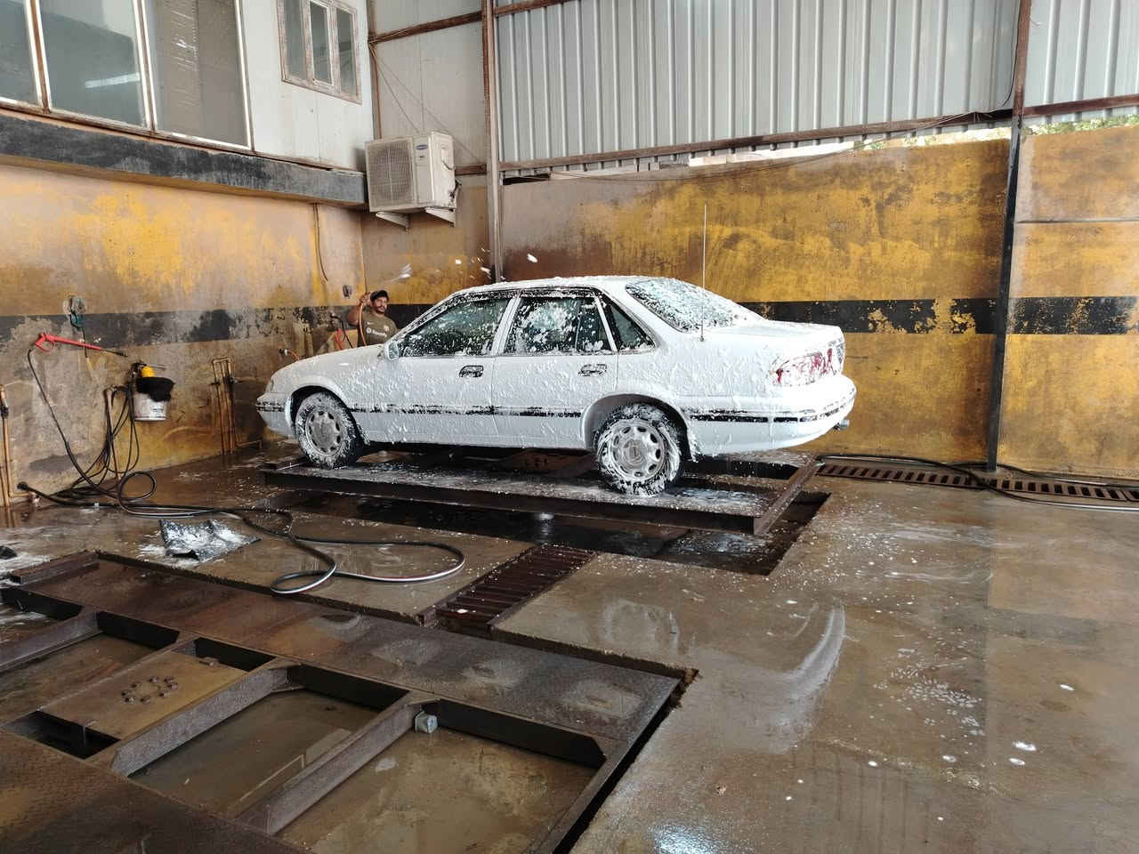 برنس 94 محرك2000المرقوب مفتوح مومسكر كير اوتومعمره جديد صبغ احزم بس انفتح عليه البنيد وشويه صار طعج بل البنيد شوي صدر جديد كهرباء شغله باتري جديد نوزلات اودي بلكات جدي تانكي منضف ضاربه ماده اوبكس ميزنجر تايرات اماميه جدد سنتر لوك لصندوك سنتر ينفتح ريموند وشادله دبلات سياره خير من الله لا تنقص لا تبخير السعر 42 وبيه مجال *********** مكاني الفلوجه
