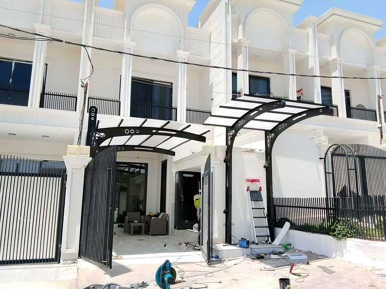 حداد متجول داخل كركوك وخارج لعمل جميع انواع حداده وكرفانات وبيوت جهزه وقمريات وابواب وكتائب وجملونات وشغل تسليم هندسي وسعار مناسبه جدا تخابرنه نجيك لباب بيت او موقع عمل تريد نخلص شغلك ونسلمه الك كامل للاستفسار اتصل ع رقم تلفون  ويوجد وتساب ايضا
***********
