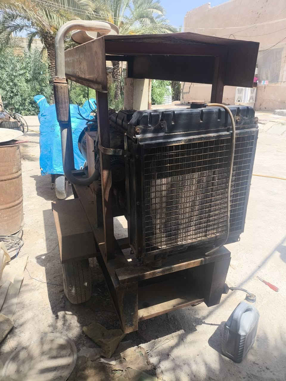 السلام عليكم مولد كيا 35 KV ثري فيز شرط الشغل استخدام قليل فقط متروك
راس توليد ومكينه جديده مكاني ناصريه ناحية أور 
التفاصيل اتصل او واتساب ***********
