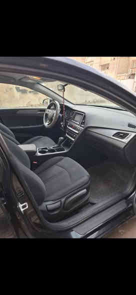 السلام عليكم ، 

سوناتا 2019 
رقم ارببل الانكليزي الجديد  بأسمي
وارد امريكي ضربتها خفيفه البنيد مصبوغ 
و خشوم الجاملغات و السونار مرفق 
لغود و شواصي مقفوولات 
كير محرك على البلاد ما مفتوحات 
تبريدها ثلج 
محرك 2400 
شاشة جبيرة 
كامرة دوارة 
رادارات جانبية
تحكمات ستيرن
زنون عالي ناصي 
ماشية 79 الف 
السيارة جاهزة من كل النواحي ما ناقصها شي حتى دهن و فلتر مبدل 
السعر 132
مكان السيارة بغداد / البياع
***********
