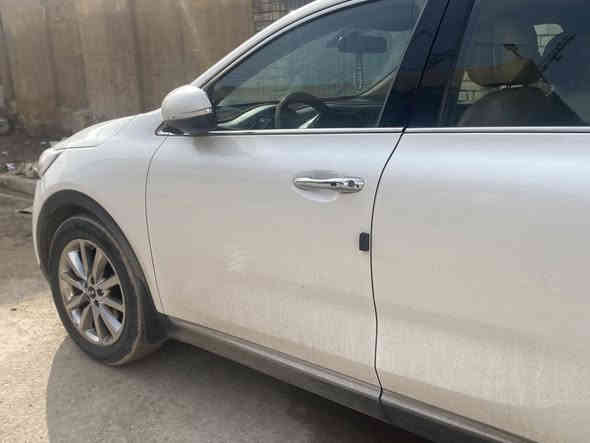 سلام عليكم
سورنتو خليجي 2018 مواصفات مرشي شفط كراسي جلد كهرباء محرك ٦ سلندر. السياره ماشيه ١١٨ الف حقيقي 
السياره كفاله بدون قطره صبغ  بيهه تعديل بارد فقط كلش قليل 
 السياره رقم بغداد كفاله من الصبغ والضربه والتبديل كفاله كير ومحرك تحويل ثاني يوم 
*********** 
للتواصل او المراسله
