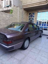 مارسيدس دب 300 للبيع موديل 91 اصل السياره مكفوله كفاله عامه مصبوغه للج...