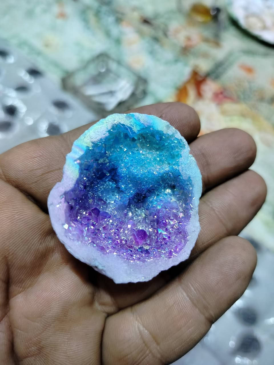 حجر جمشت قيم وعلى اول تم رقم الهاتف ***********
