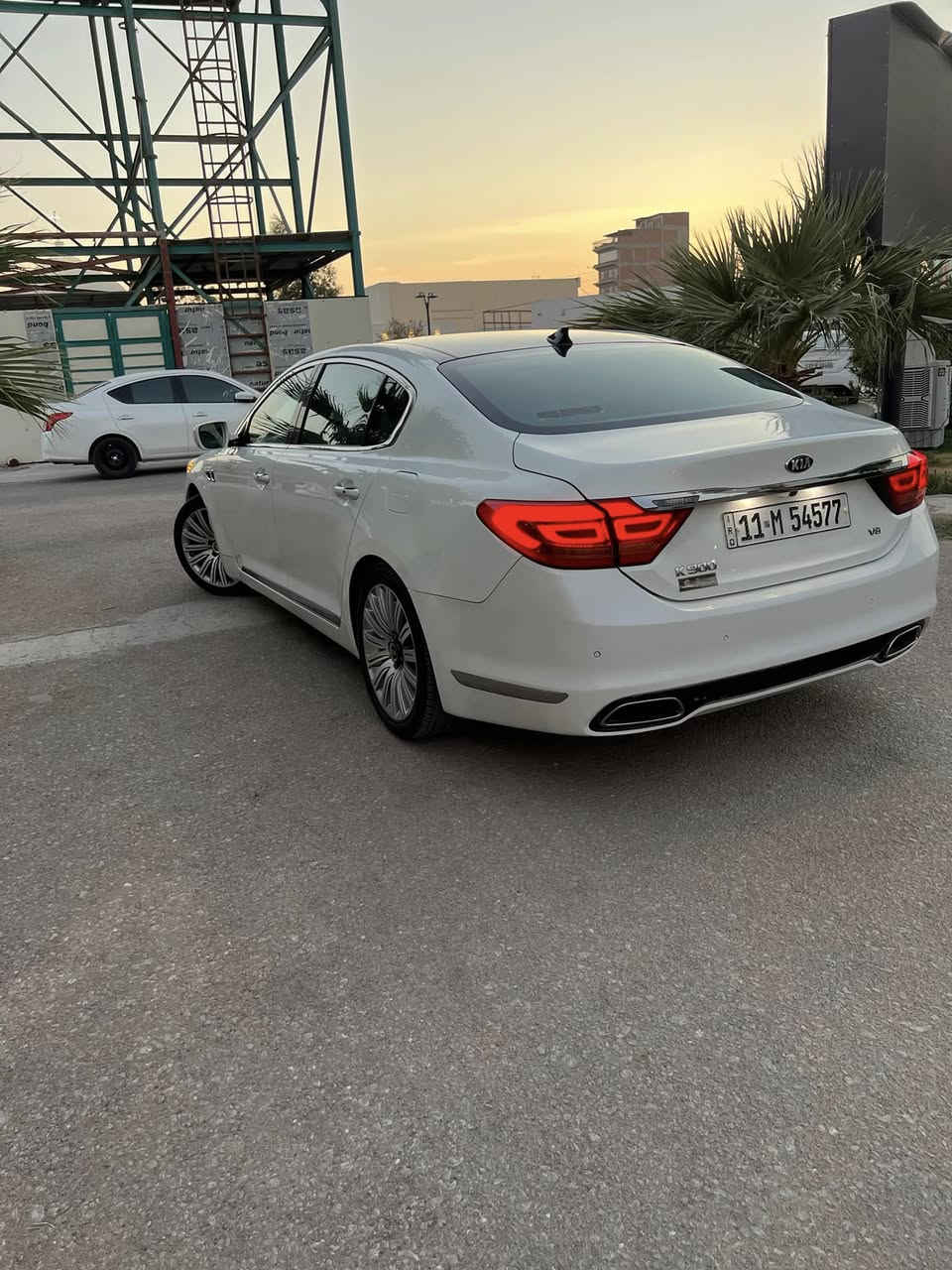 سلام وعليكم 
للبيع 
كيا كورس او k900 موديل 2015 
رقم بعداد بسمي وارد امريكي حادث مبين بل صوره 
سياره جديده بمعنه الكلمه ماشيه 67 ميل 
سياره فول مواصفات مكينه 5000 8 سلندر 
مكانه نجف استفسار *********** 
السعر 190
