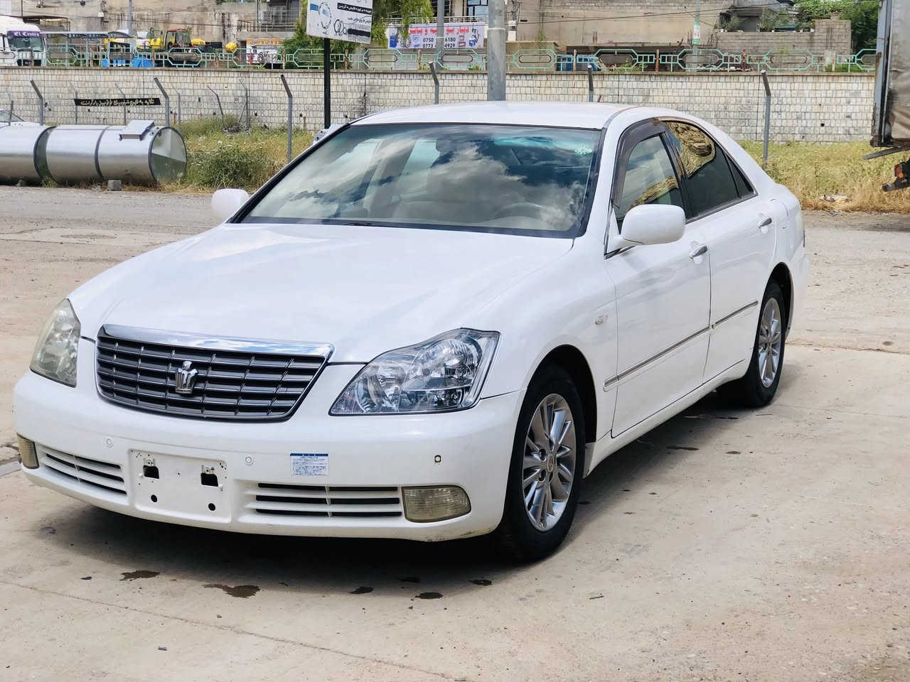 2008 بڕاوە 182 بێدوکەڵ
سەقفی شوشە
برێکی بەستراوە 
ویل نەوتی بیلاد 
ڕۆنی مەکینەی گۆڕاوە 
لە سەیدسادقە 
نرخی ٥٠ $ 
موشتەری تێل بکە 
جوابی کۆمێنت نادەمەوە 
لەگەڵ ڕێزم 
کۆدی نیە 
0750 129 21 52
